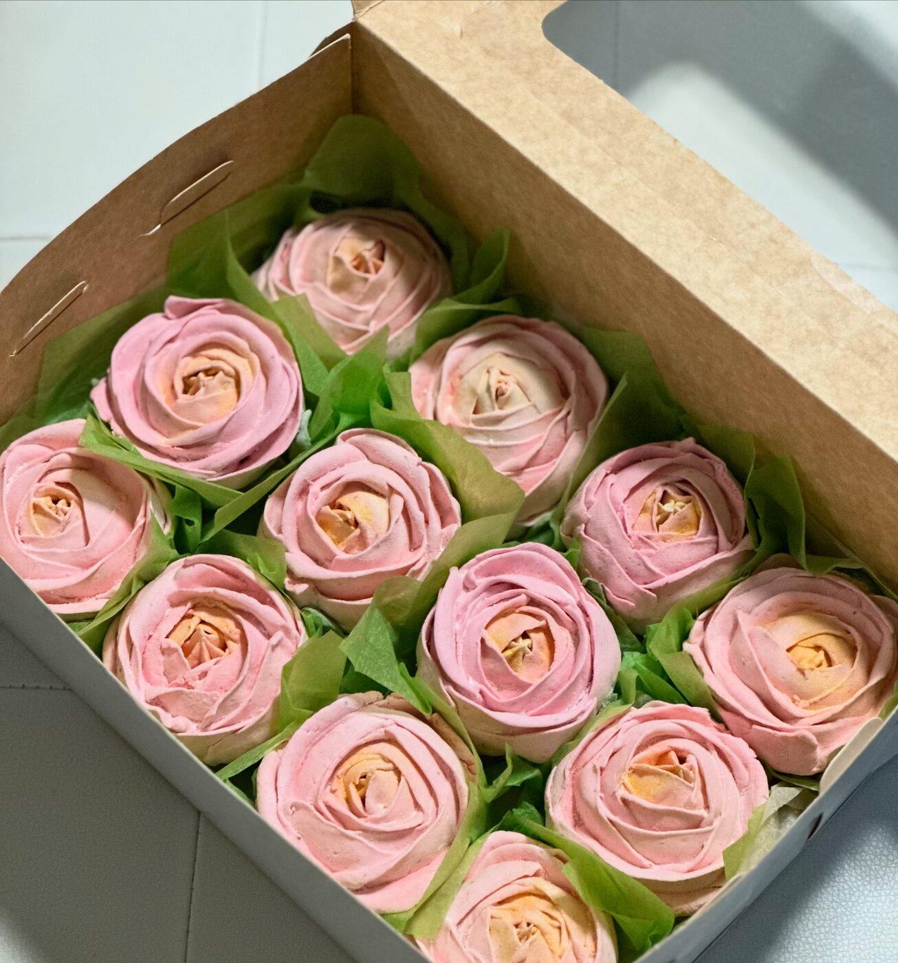 Cajita de regalo con flores de zefir